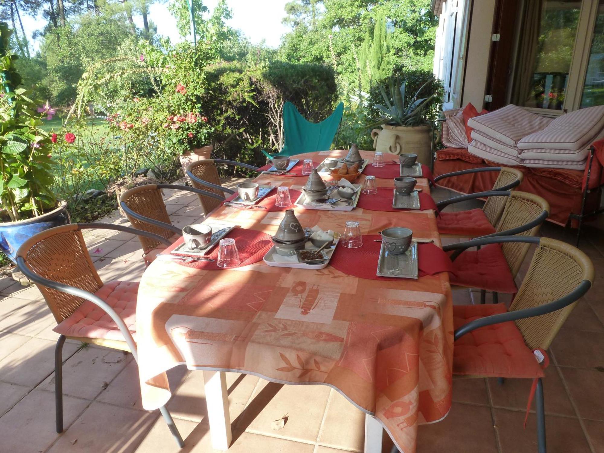 Bed and Breakfast Domaine Du Planas Ailhon Ardeche Pokój zdjęcie